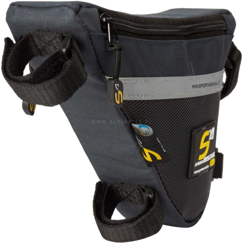 SAKWA NA TRÓJKĄT ARSENAL ART-512