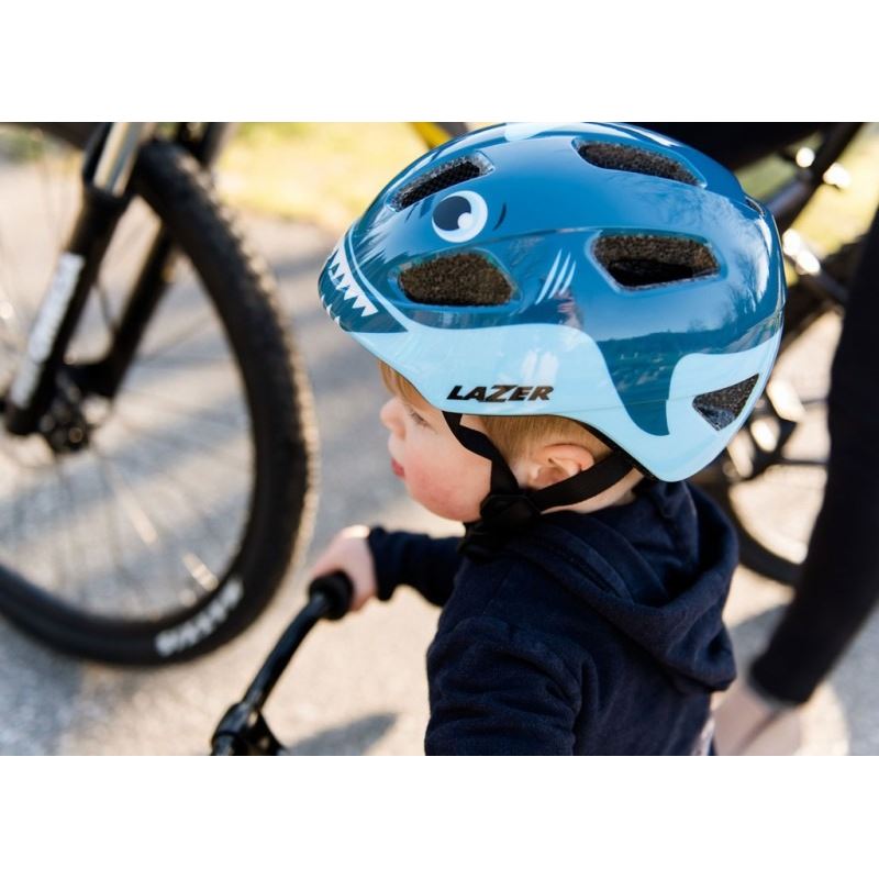 KASK LAZER PNUT KINETICORE SHARK